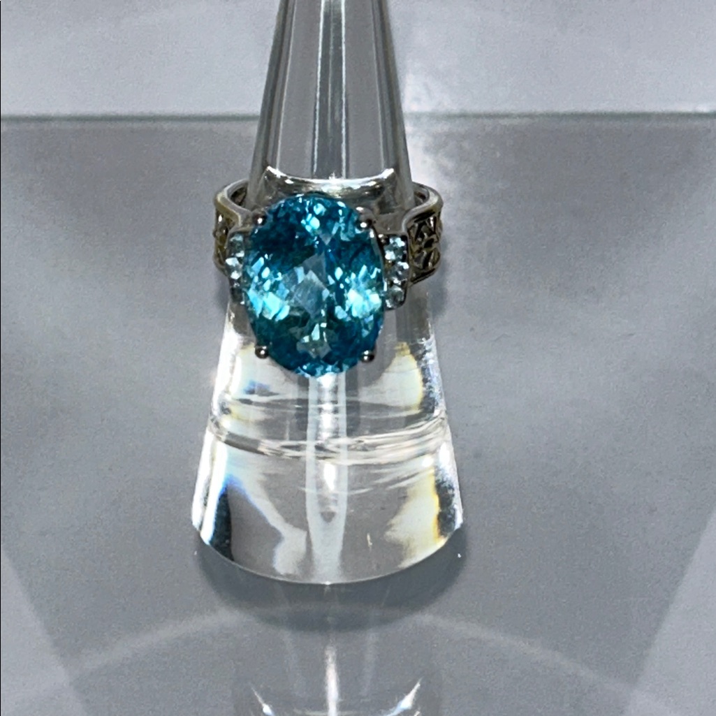 Nwot Gems En Vogue Sterling Silver Gold Accent Genuine Blue Topaz Designer Ring 200$